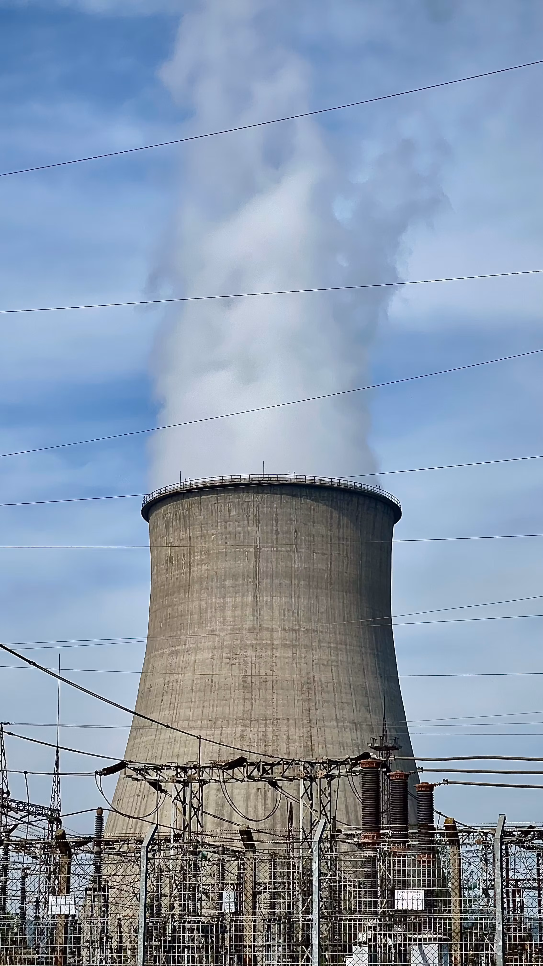 A IA Está a Consumir a Eletricidade do Planeta. E Portugal — e Rio Maior — Não Está Fora Disto.